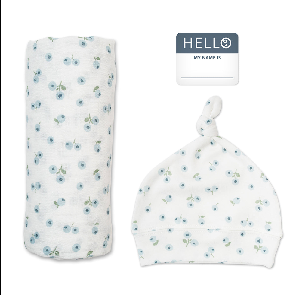 Hello World Blanket & Knotted Hat Set
