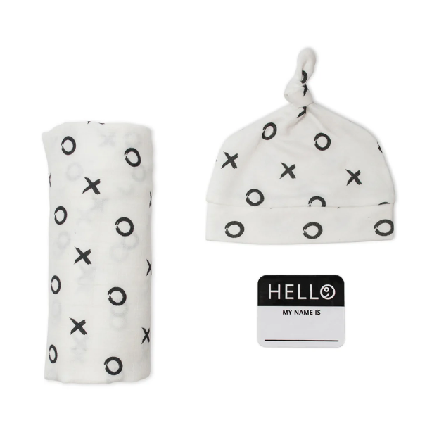 Hello World Blanket & Knotted Hat Set