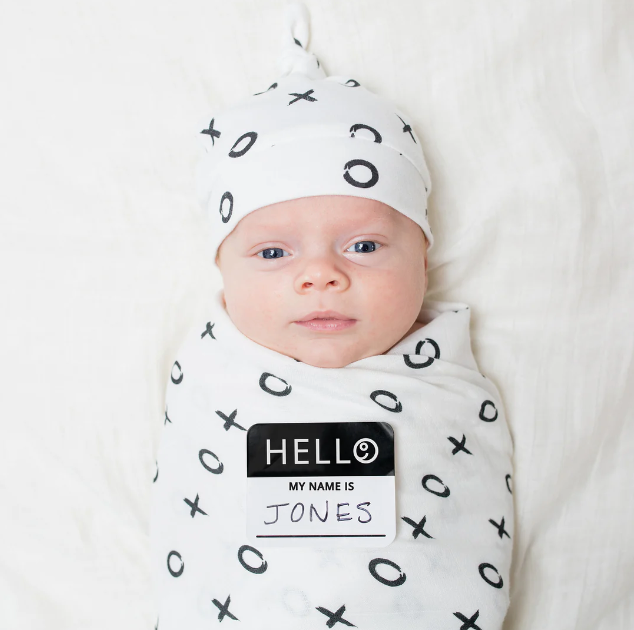Hello World Blanket & Knotted Hat Set