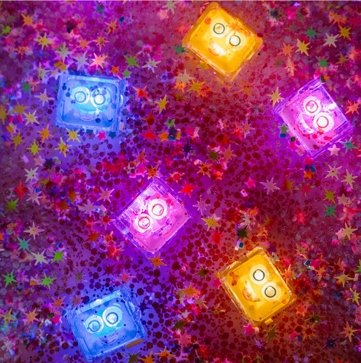 Light Up Cubes 4pk