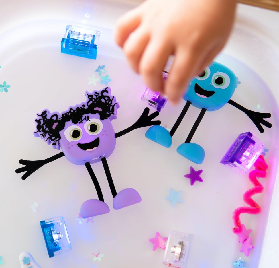 Light Up Cubes and Character Bundle