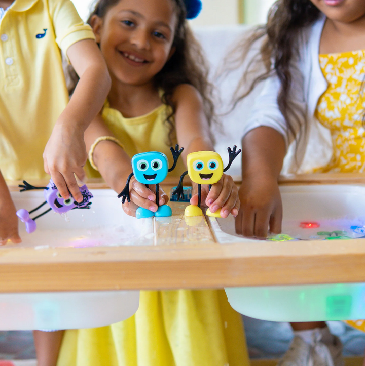 Light Up Cubes and Character Bundle