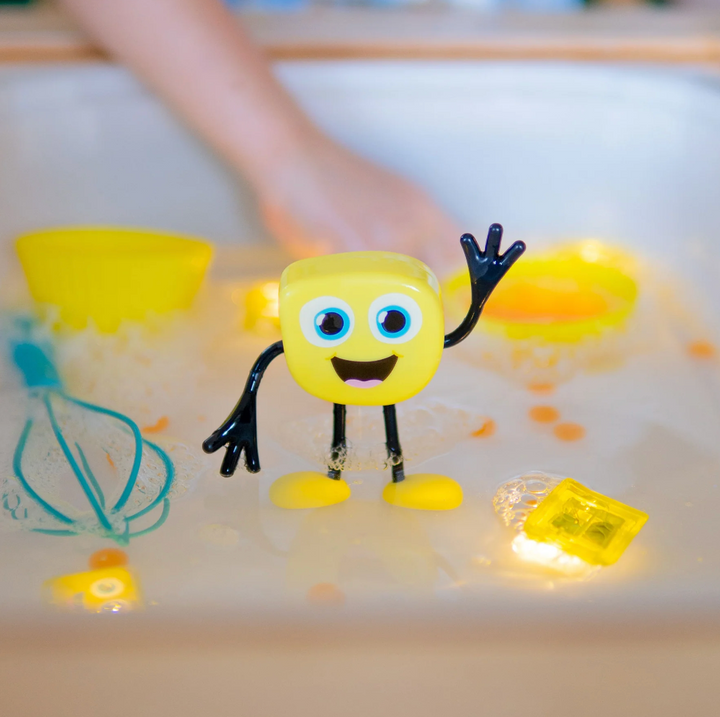 Light Up Cubes and Character Bundle