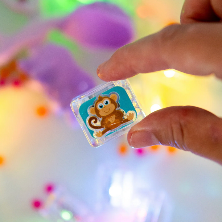 LIMITED EDITION / Light-Up Cubes - 6 pk