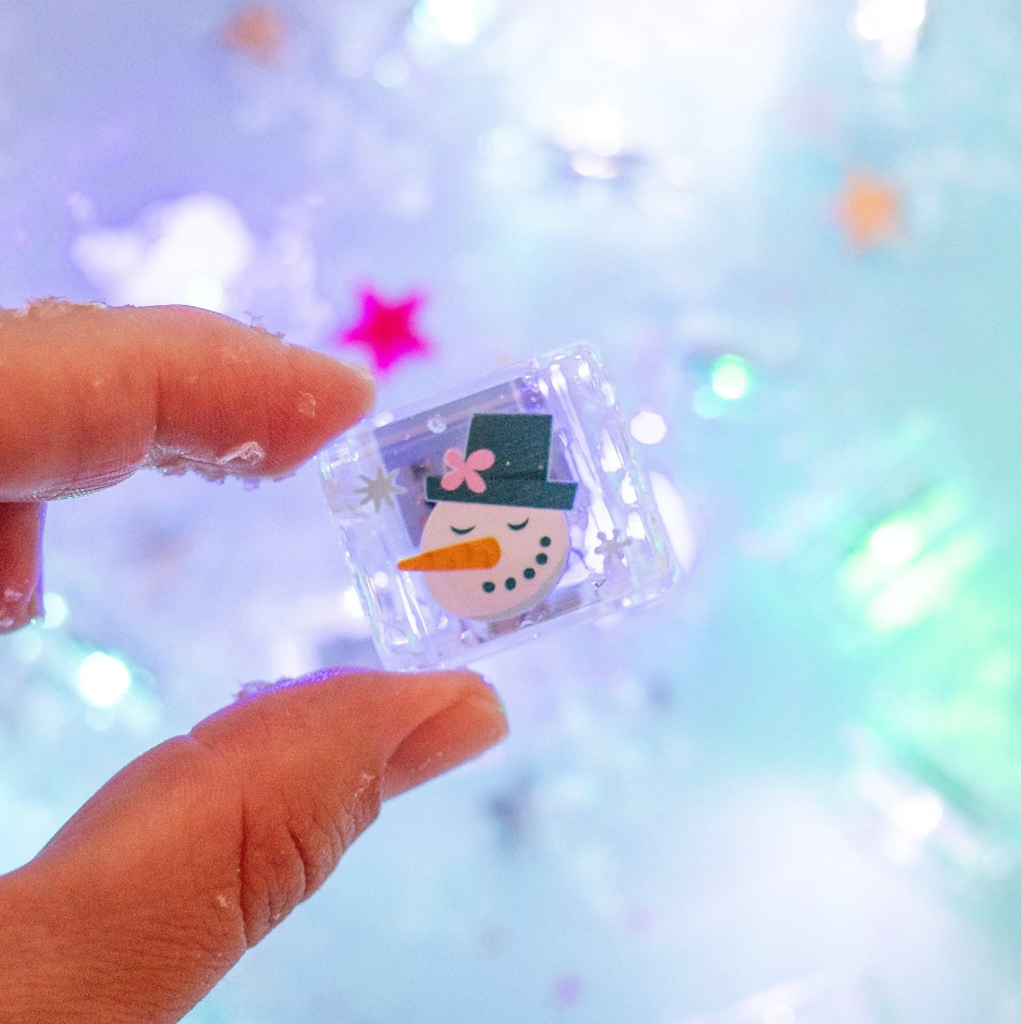 LIMITED EDITION / Light-Up Cubes - 6 pk