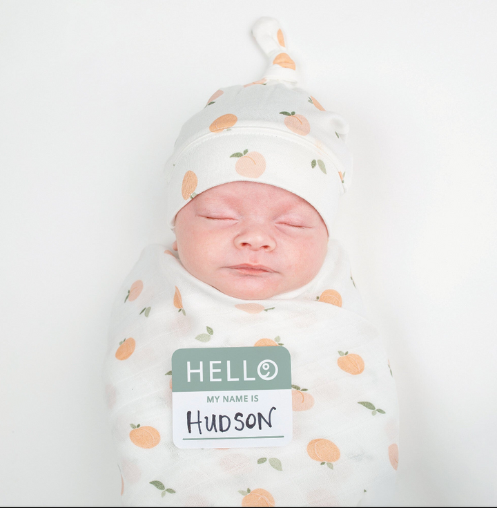 Hello World Blanket & Knotted Hat Set