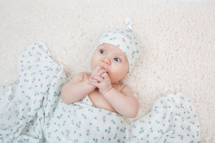 Hello World Blanket & Knotted Hat - Blueberries